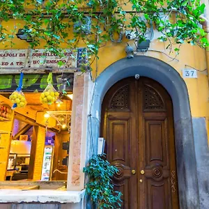 Palazzo Residenza Madre Napoli