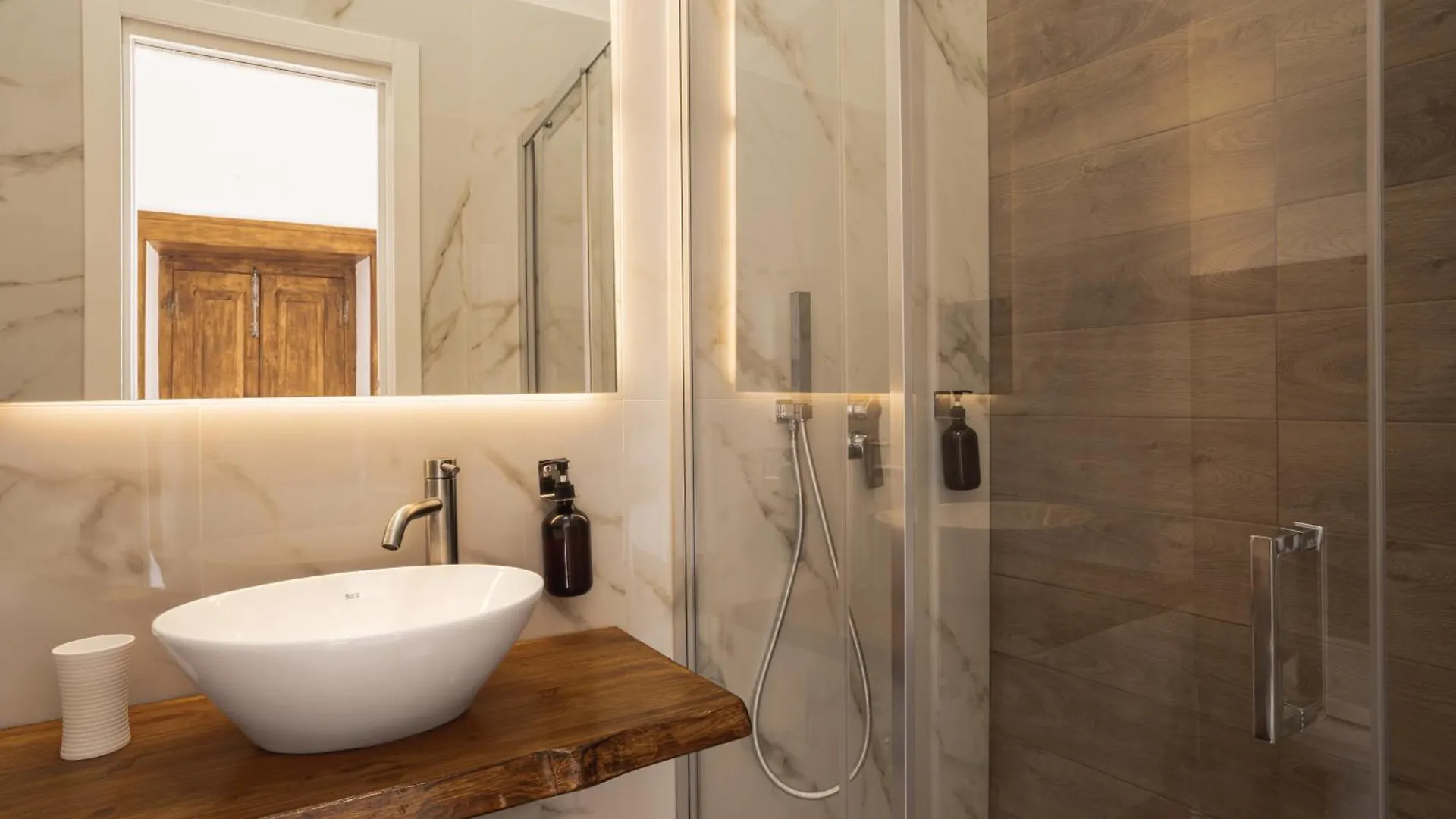 Pensión La Bella Vita Luxury Apartament And Travel Solution Nápoles